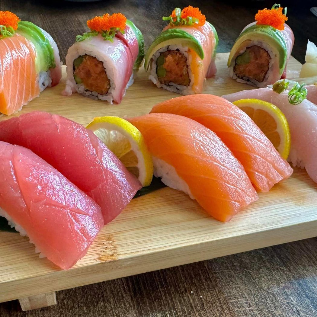 AHI Sushi 1